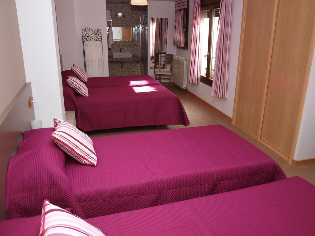 Hostal La Ribera Del Jucar Куенка Екстер'єр фото