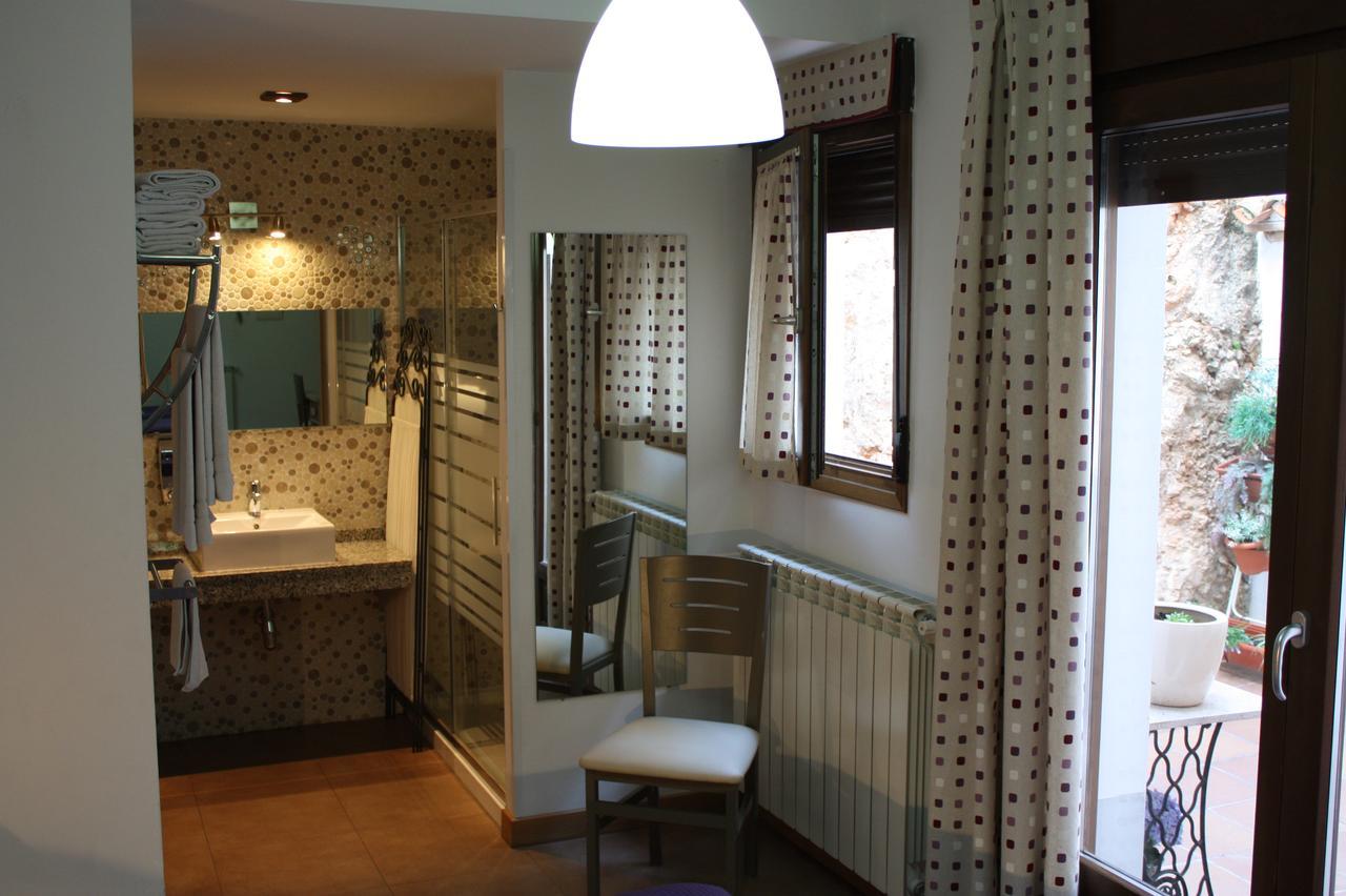 Hostal La Ribera Del Jucar Куенка Екстер'єр фото