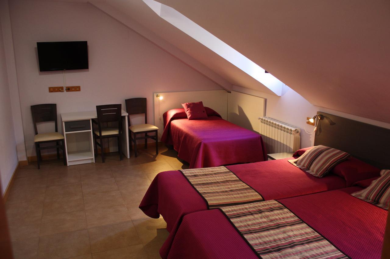 Hostal La Ribera Del Jucar Куенка Екстер'єр фото