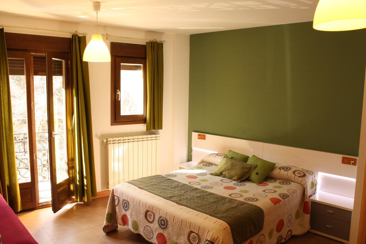 Hostal La Ribera Del Jucar Куенка Екстер'єр фото